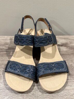 Clarks Bendables Leather Navy And Tan Wedge Sandals Womens Size 9W Velcro